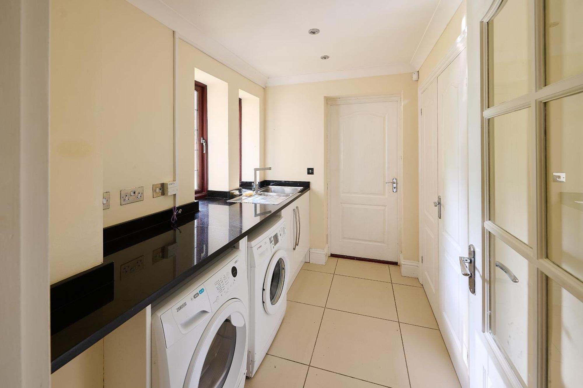 Spacious Home For Large Families And Contractors Wolverhampton Exterior foto